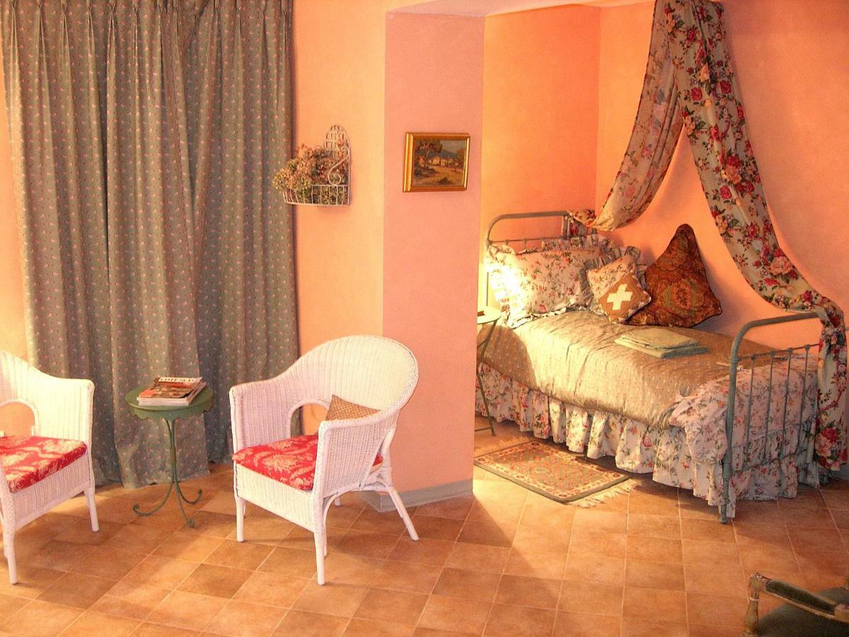 Le Clos Des Freres Gris Bed and Breakfast Aix-en-Provence Zewnętrze zdjęcie